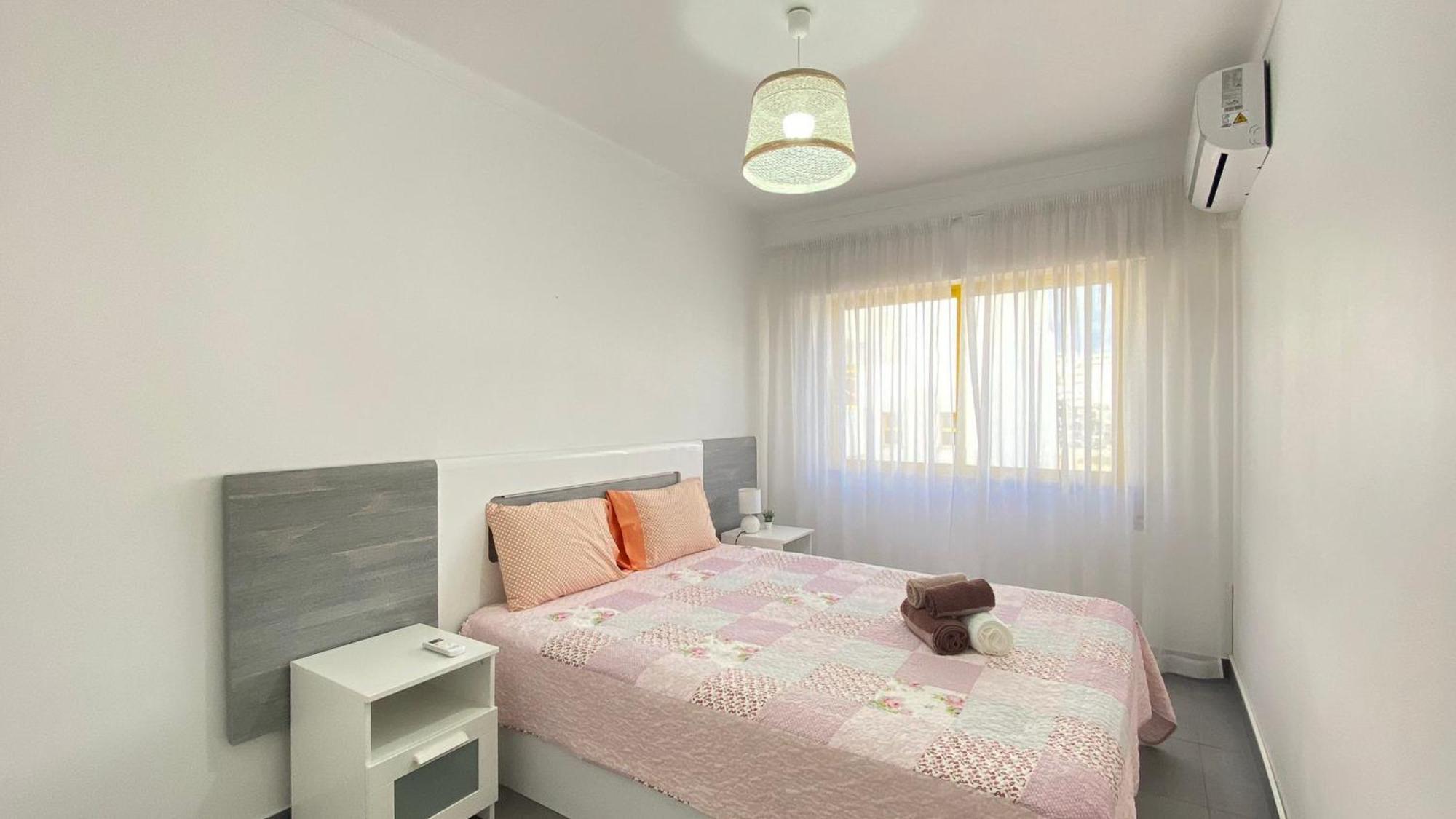 Quarteira Frente Praia II By Homeslow Rentals ภายนอก รูปภาพ