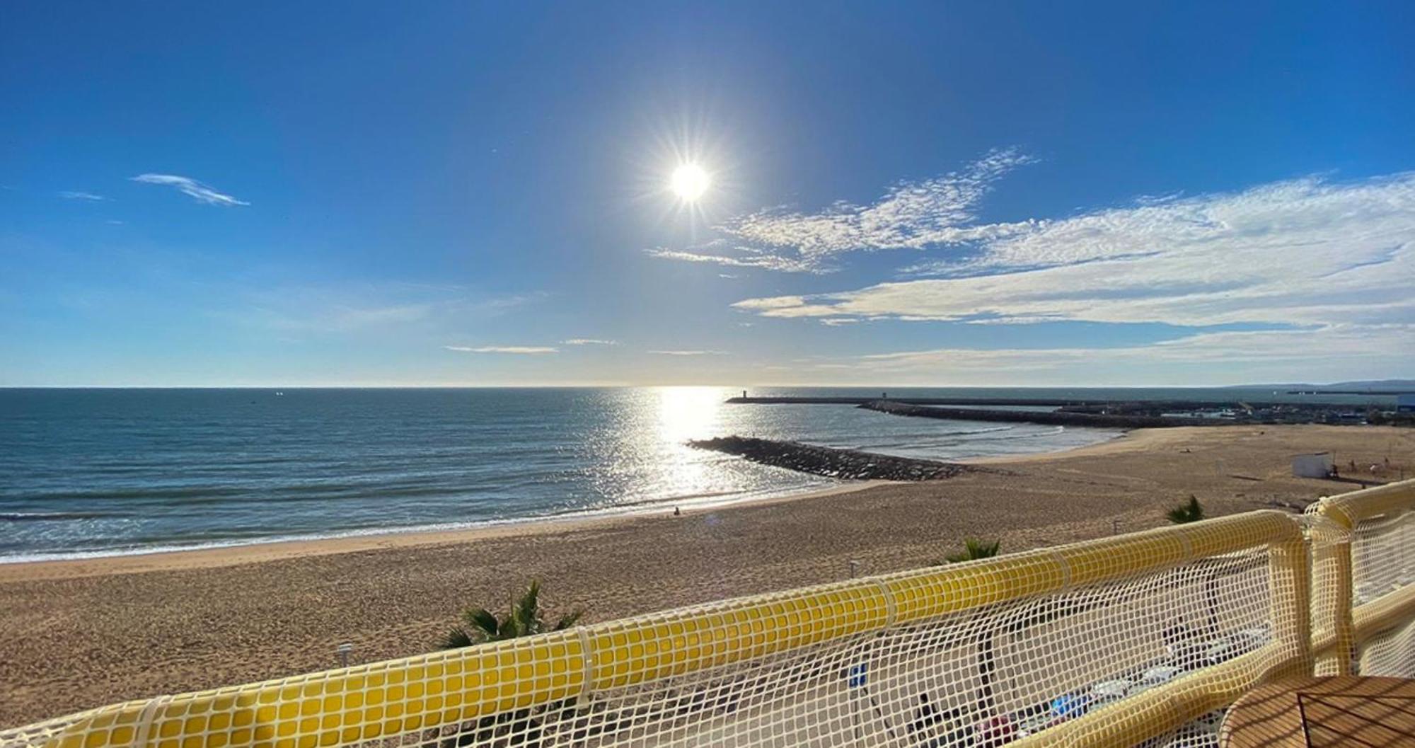 Quarteira Frente Praia II By Homeslow Rentals ภายนอก รูปภาพ